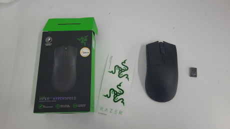 Razer Viper V3 Hyperspeed RZ01-04910100-R3M1 6 Tuş 30000 DPI Optik Gaming (Oyuncu) Mouse (OUTLET)