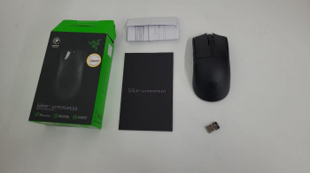 Razer Viper V3 Hyperspeed RZ01-04910100-R3M1 6 Tuş 30000 DPI Optik Gaming (Oyuncu) Mouse (OUTLET)