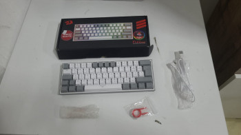 REDRAGON FIZZ RGB WHITE KLAVYE K617-RGB WG(OUTLET)