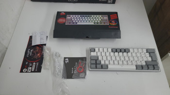 REDRAGON FIZZ RGB WHITE KLAVYE K617-RGB WG(OUTLET)