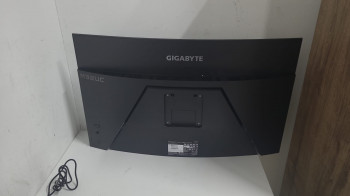 GIGABYTE M32UC 31,5